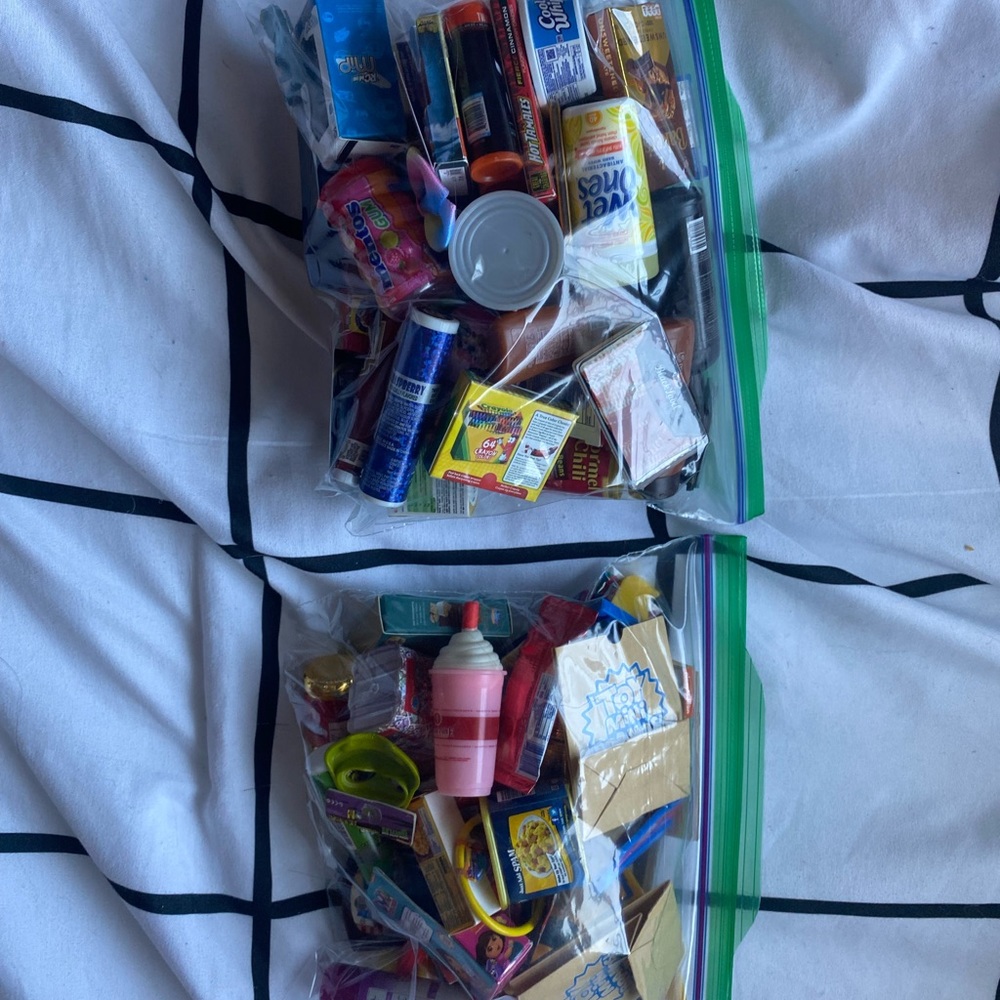 85 mini brands + extra things and also gold ones